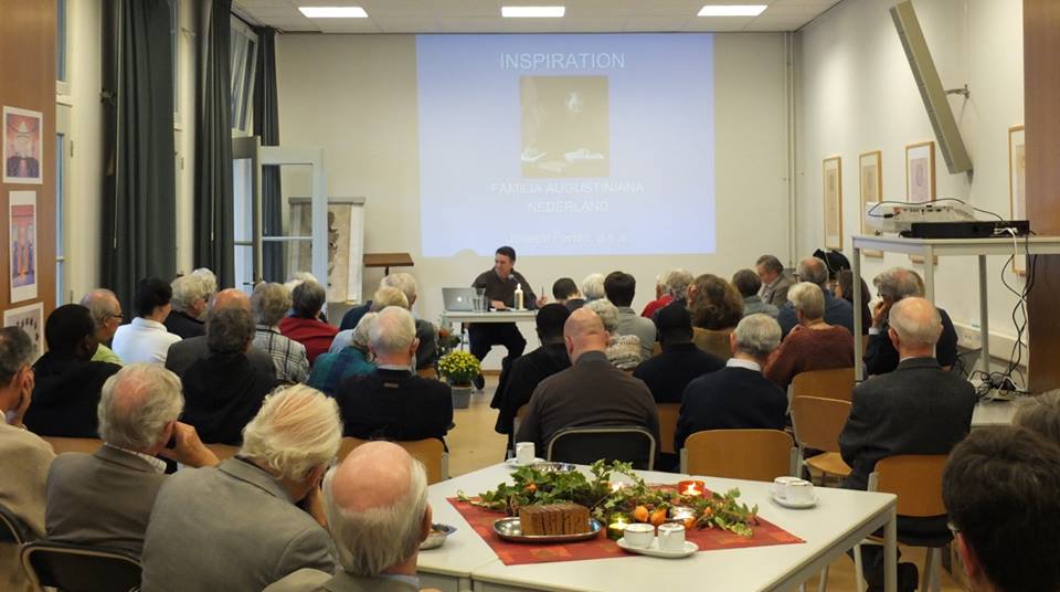 Tijdens de presentatie van Joseph Farrell op 22 oktober 2016 in Mariënhage